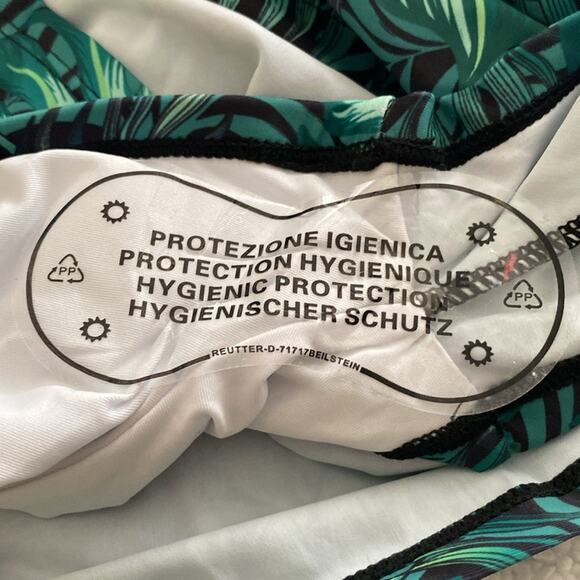 Swimsuit Cocopear 5XL NWT Green Black leaf print romper Plus Size One Piece - Picture 4 of 9